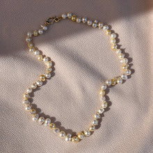 Load image into Gallery viewer, Golden Pearl Collier