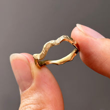 Load image into Gallery viewer, Fagus Ring - Solid Gold