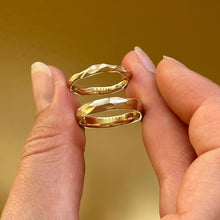 Load image into Gallery viewer, River Ring - 18K Solid Gold