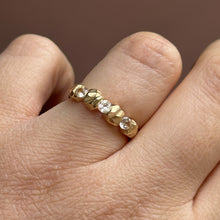 Load image into Gallery viewer, Trinity Sapphire Rock - Solid Gold