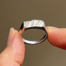 Load image into Gallery viewer, Structured Signet Ring - Silver