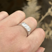 Load image into Gallery viewer, Structured Signet Ring - Silver