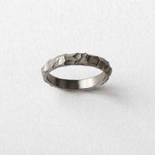 Load image into Gallery viewer, Rough Ring - Solid Gold