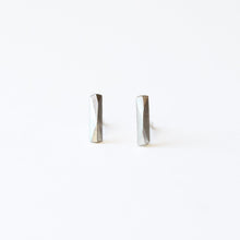 Load image into Gallery viewer, Fragment Studs - Silver