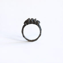 Load image into Gallery viewer, String Rock - Oxidised