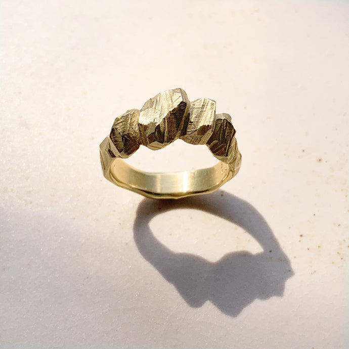 Curve Rock - 14K Solid Gold