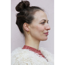 Load image into Gallery viewer, Queen Hoops - Goldplated