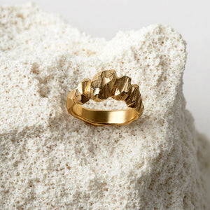 Curve Rock - 14K Solid Gold